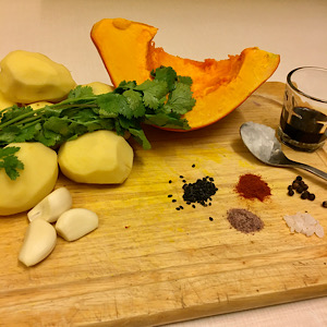 VEGAN GARLIC POTATOES WITH GRILLED PUMPKIN & SESAME