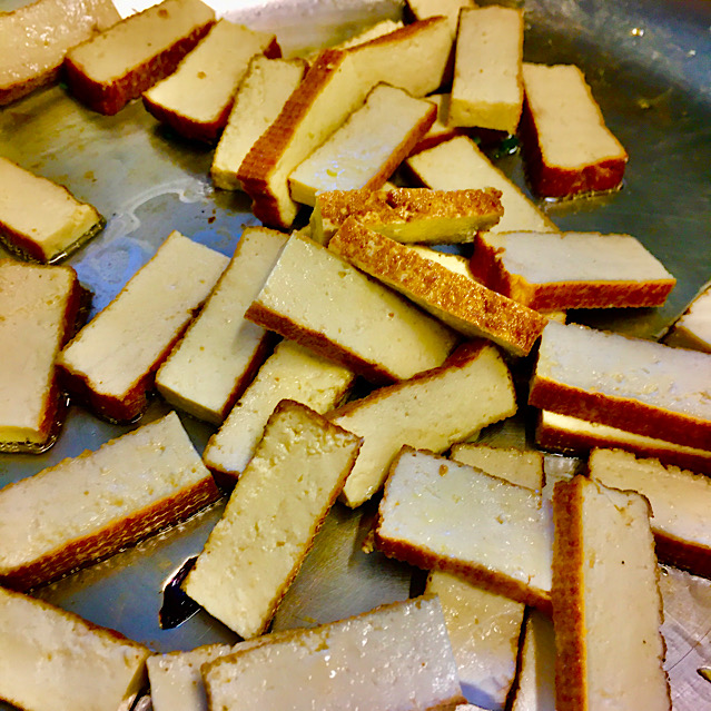 VEGAN POLENTA WITH FENNEL & MARINATED TOFU