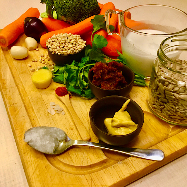 VEGAN CARROT SALAD WITH SUNFLOWER SEEDS & SOUP