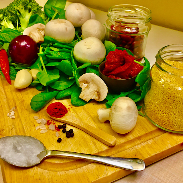 VEGAN SPINACH MILLETTO WITH RED BEANS & CHAMPIGNONS