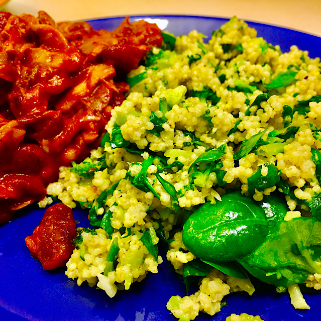 VEGAN SPINACH MILLETTO WITH RED BEANS & CHAMPIGNONS