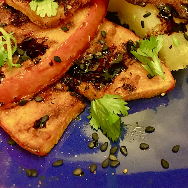 VEGAN GARLIC POTATOES WITH GRILLED PUMPKIN & SESAME